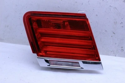 2009-2012 BMW 740i 750i Left Tail Light Lid Mount 63217182205 OEM Used Foto 1 de 4