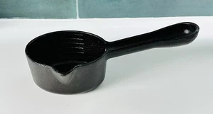 Outset Cast Iron Sauce Pot 1 1/2 Cup Pour Spout - Picture 1 of 4