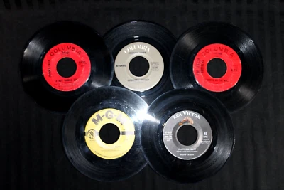 Vintage 45 Record COUNTRY MUSIC Lot (5) JOHNNY CASH, STATLER BRO, CRAMER, TWITTY - Image 1 of 4