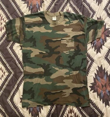 Vintage 80’s Duck Baby Single Stitch Camo Camouflage Pocket T Shirt Adult Large - Image 1 of 4