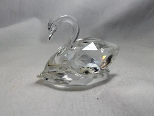 Signed SWAROVSKI Crystal SWAN 2" x 1 3/4" Tall FIGURINE - Picture 1 of 7