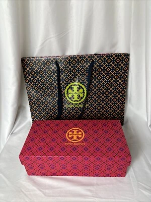 NUEVA Caja de Regalo Tory Burch Logo Rosa Púrpura 12”X5.5”X4” Y Para Bolso de Mano 16X12 Foto 1 de 3