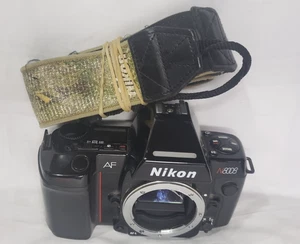 Cuerpo de cámara Nikon N8008 35 mm para pieza o no funciona - Imagen 1 de 4