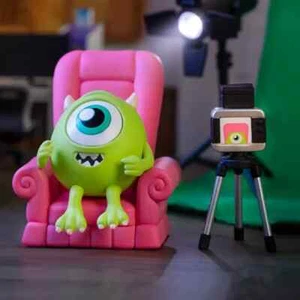 Photo Shoot Mike - POP MART Disney Monsters University Series Figure Toy Doll - Picture 1 of 5
