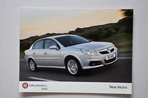 Foto de prensa de coche - Vauxhall Vectra - metálica - vista frontal/lateral - Imagen 1 de 1