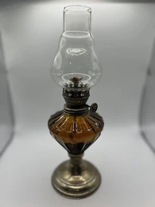 "Lámpara de aceite de vidrio acanalado ámbar vintage con chimenea de vidrio transparente 9,5""" - Imagen 1 de 6