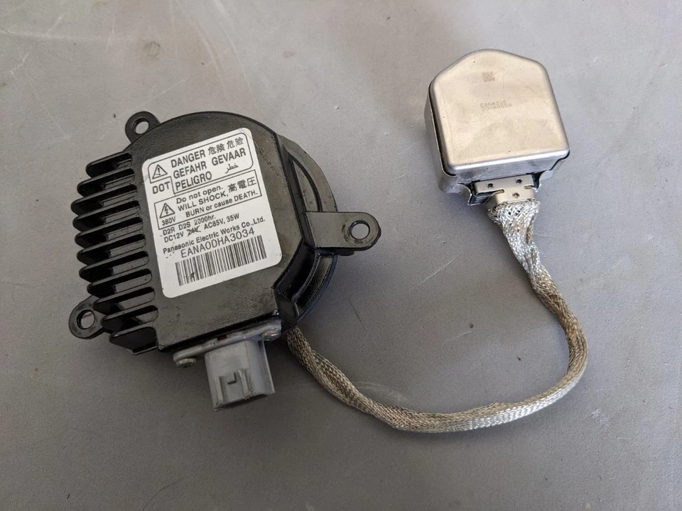 Блок управления балластным воспламенителем ксеноновой фары для Subaru Nissan Infiniti 2004-17 годов выпуска от оригинального производителя - Изображение 1 из 4