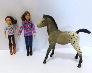 2 Breyer 6,5" Puppen Western Pferd Reiter brünett & 2017 6" Puppe + Geld - Bild 1 von 14