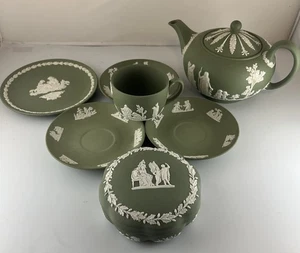 Juego de 7 piezas WEDGWOOD jaspe verde té Inglaterra tetera tazas platillos - Imagen 1 de 24