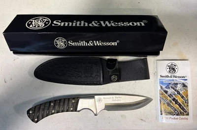 Faca de caça Smith And Wesson lâmina fixa chifre de búfalo com bainha   - Imagem 1 de 2