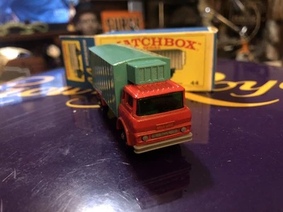 Lesney Matchbox #44 Refrigerator Truck w/original box 1960s 1:64 red green - Image 1 of 4