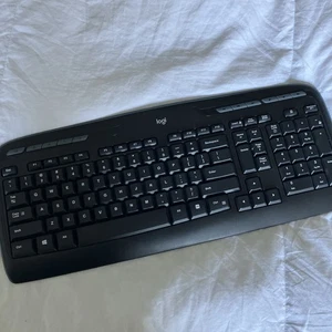 Logitech MK320 Wireless Keyboard-Black Model Y-R0067/ New - Picture 1 of 2