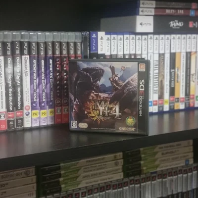 Monster Hunter 4 - Nintendo 3DS Game Ntsc J Japanese Import Complete - Image 1 of 3