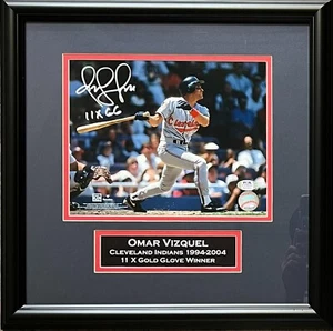 Omar Vizquel autographed inscribed framed 8x10 photo Cleveland Indians PSA COA - Picture 1 of 2