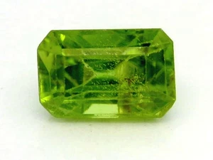 2.56Ct NATURAL GREEN PERIDOT GEMSTONE FROM PAKISTAN - Picture 1 of 7