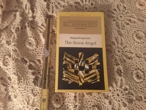 Vintage 1968 The Stone Angel By Margaret Laurence Paperback  - Foto 1 di 3