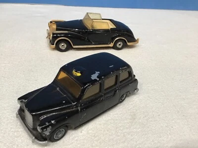 2 Vintage Black Diecast Toy Cars Budgie London Taxi Cab~Corgi Mercedes-Benz 300s - Image 1 of 4