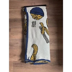 Plush Throw Blanket - Picture 1 of 3