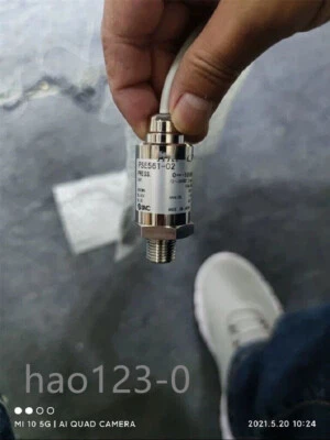 PSE561-02-C2 SMC Pressure Sensor Brand New Fast Shipping (DHL or FedEx) - Image 1 of 2