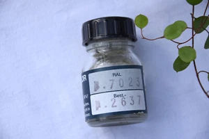 seidenmatt Nitro-Acryl-Farbe 25ml Weinert 2637 Betongrau Modellbahn RAL 7023 - Bild 1 von 2