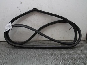 Honda Jazz Left Passenger Nearside Rear Door Seal Rubber Mk3 2007-2013H - Picture 1 of 4