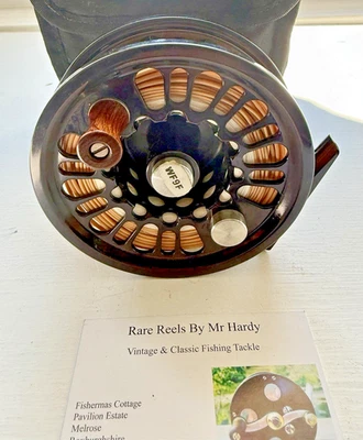 Carrete para moscas de salmón y agua salada Abel Super 11 con flotador WF9 y estuche Foto 1 de 4