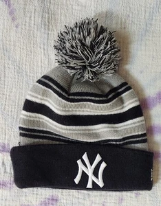New York Yankees New Era Officially Licensed Beanie Winter Hat Unisex Onesize - Picture 1 of 13