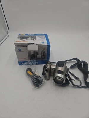 Konica Minolta DiMAGE Z6 6.0MP Digital Camera w/ Box & Accessories  Parts Only - Image 1 of 4