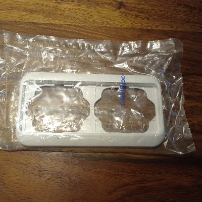 Busch Jaeger Alpha nea 2fach Rahmen  SchalterSteckdose Waagerecht weiß Glanz - Bild 1 von 2