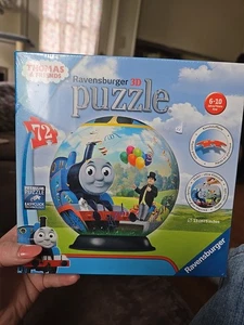 Ravensburger Thomas and Friends Birthday Surprise 72 Piece 3D Puzzle ball 5'' - Picture 1 of 2