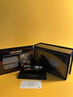 Master Replicas .45 Scaled Lightsaber Yoda Episode III SW317 - Image 1 of 2