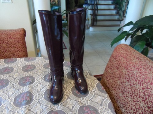 Stivali equitazione Alexander McQueen Borgogna in pelle verniciata con dettaglio con cucitura taglia 36