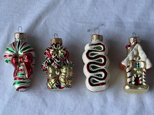 Juego de 4 adornos navideños de cristal pequeños bastones de caramelo regalo pan de jengibre casa - Imagen 1 de 5