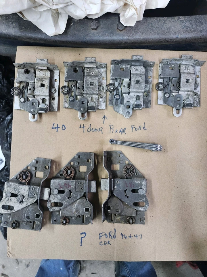 Cerraduras de puerta Ford 1940-47  Foto 1 de 4