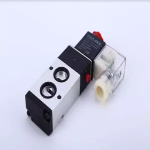 1PC New Delixi 4M320-10 4M32010 12VDC Solenoid Valve Brand Free Ship - Picture 1 of 4