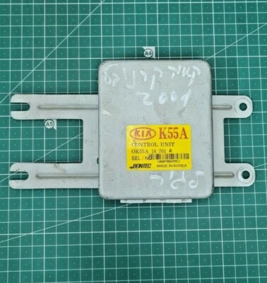 Kia Carnival I (UP) 2.9 TD Engine Control Unit  (J3)  ECU/ECM OK55A18701A - Immagine 1 di 3