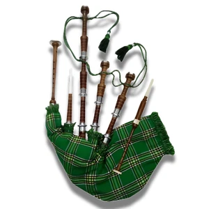 Scottish Irish bagpipes Rosewood Natural finish silver mounts with bag tutorbook - Picture 1 of 4