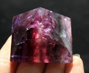 68g NATURAL PRETTY Bright-coloured FLUORITE CRYSTAL Pyramid HEALING - Picture 1 of 9