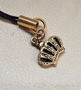 NWT Gold Tone Crown Phone Charm - Photo 1 sur 3