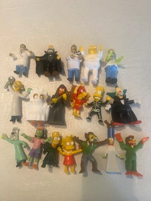 Simpsons Хэллоуин фигурки / Burger King / лот из 18 - Изображение 1 из 3