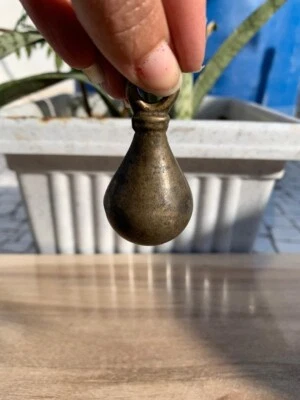 Campana de vaca de latón única primitiva vintage coleccionable 133 Foto 1 de 4