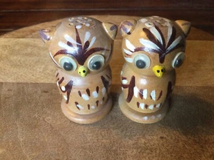 Vintage Japan Wooden Owls Salt And Pepper Shakers With Googly Eyes 2-1/2” - Picture 1 of 3