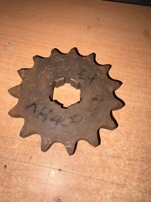 FRONT SPROCKET YAMAHA FZ6 FAZER  JT508-15  (T5) - Image 1 of 3