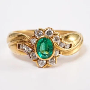 18k Gold Diamond Emerald Vintage Engagement Ring Size 7.25 - Picture 1 of 5