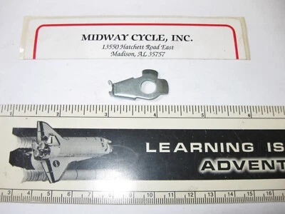 HONDA CB175/350/400/450 NOS OEM BRAKE STOPPER TONGUED WASHER B 90533-286-000 jh - Image 1 of 4