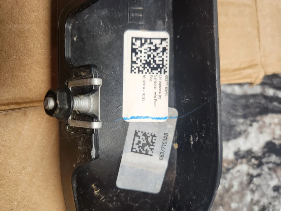 Ram 3500 2019 2021 valencia trasera izquierda Foto 1 de 4