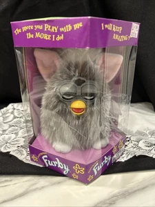1998 Electronic Furby  Giraffe  Model 70-800 Tiger Electronics. Never Open. - Picture 1 of 8