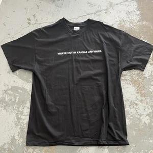 Camiseta promocional vintage you’re not in Kansas more XXL 90s the gest places - Imagen 1 de 7