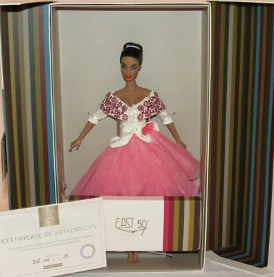 Pink Mist Maeve Rocha #73045 NRFB Integrity Toys East 59th Collection LE 750 - Image 1 of 4