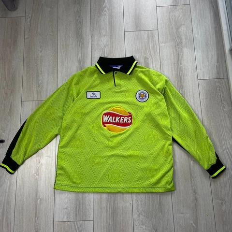 Men's 1998/99 Leicester City Fox Leisure Goalkeeper Jersey Size XL Cover